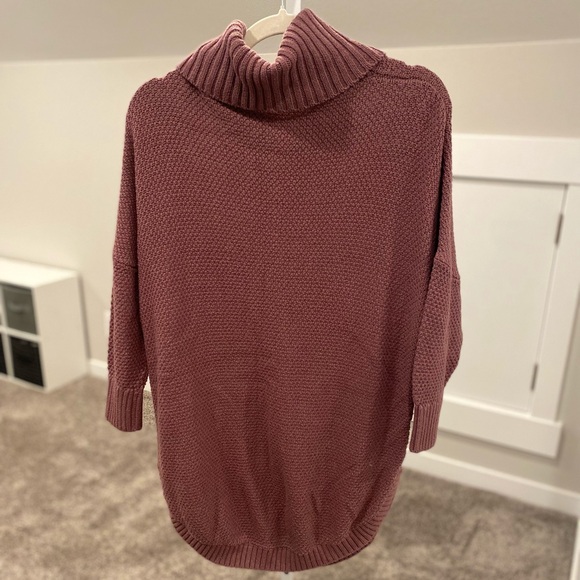 Express Mulled Wine Cable Knit Cowl Neck Mock Neck Dolman Sleeve Sweater - Picture 4 of 9